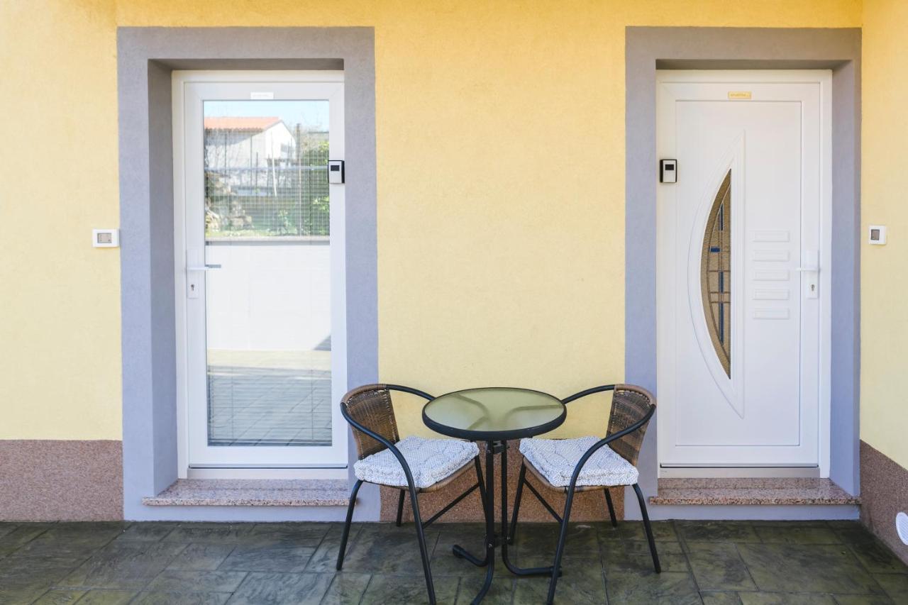 Apartments Mirela Koper Exterior photo